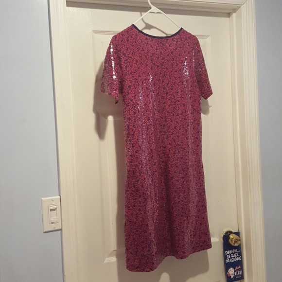 Dress - Picture 4 of 4